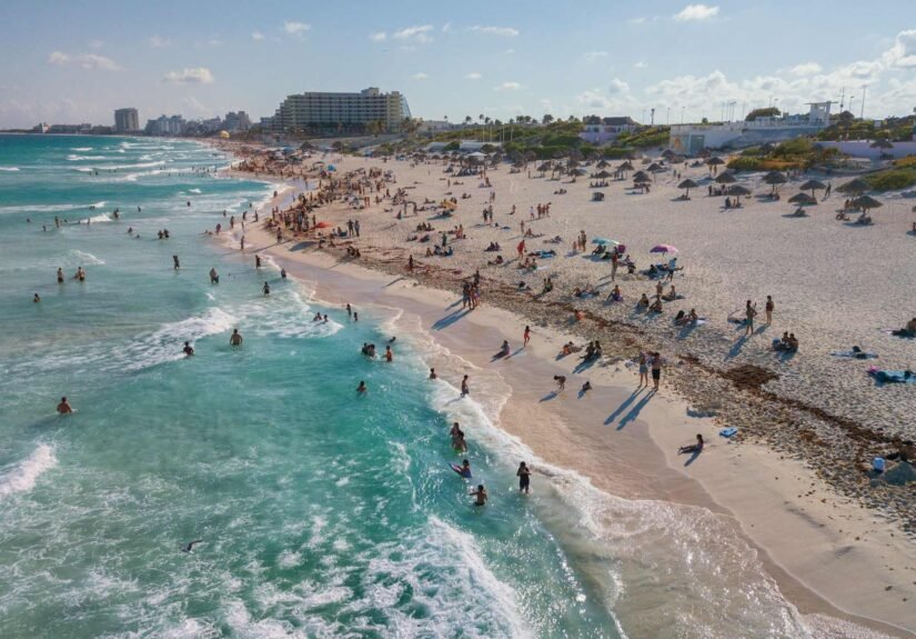 Cofepris presentó los resultados del Tercer Monitoreo 2025 de la Calidad del Agua de Mar en las 289 playas de uso recreativo en México